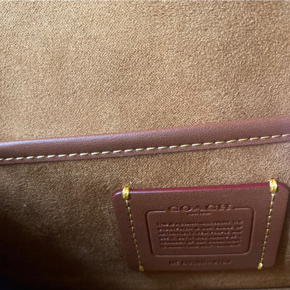 COACH Beat Crossbody Leather Chain Clutch Chalk NWT $325 - Picture 5 of 11